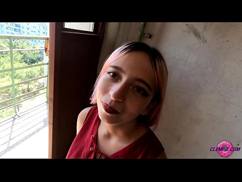 ❤️ شاگرد سينوئل چوسي ٿو هڪ اجنبي کي ٻاهر جي پوئتي ۾ - هن جي منهن تي ❌ ️❤
